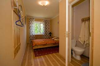 Мотели Motelis Aldari Pastende Двухместный номер с 1 кроватью или 2 отдельными кроватями и собственной ванной комнатой-1